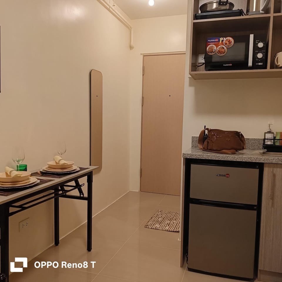 GoldyRich Staycation Place Hotel in Quezon City