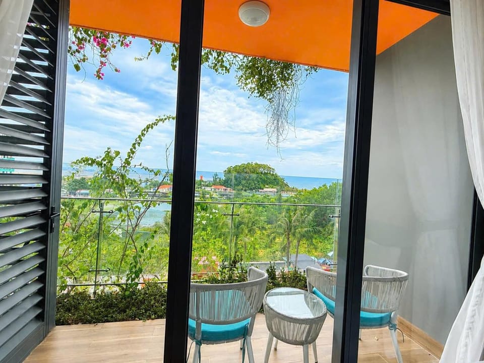 Flamingo Ibiza HaiTien - (Ivy) Apartment hotel in Vietnam