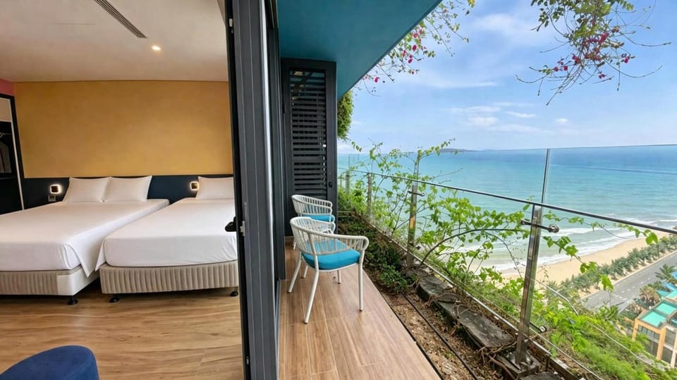Flamingo Ibiza HaiTien - (Ivy) Apartment hotel in Vietnam