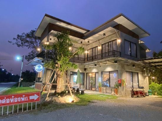 Tree House Home Stay Hotel in Thailand