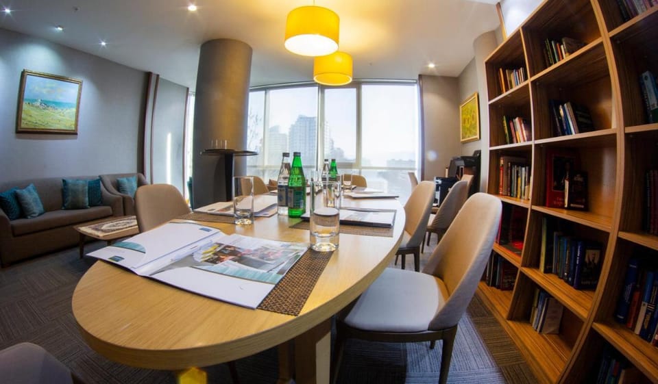 Parkside Hotel & Apartments Hotel in Baku