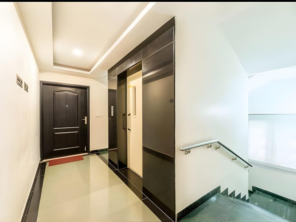 Signature Suites Chennai Hotel in Chennai