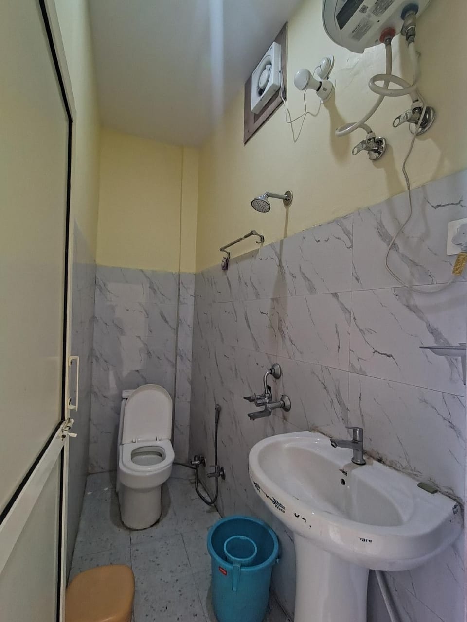 Heera Hotel & Restaurant  Hotel in Uttarakhand