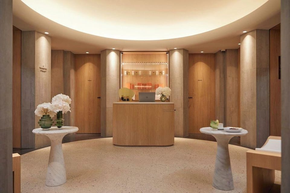 Hotel Les Lumieres Hotel in Versailles