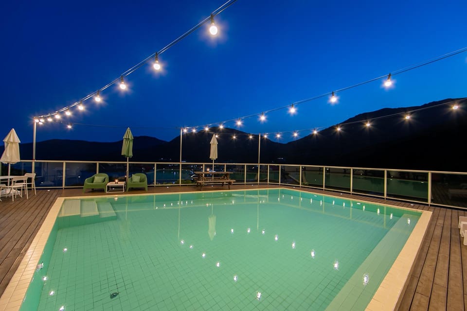 Geoje Hammer Pool Villa Hotel in South Korea