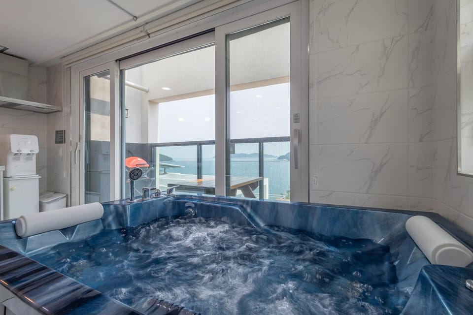 Geoje Arco Pool Villa Hotel in South Korea