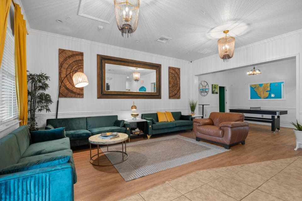 Banana Leaf Villa Hotel in Orlando
