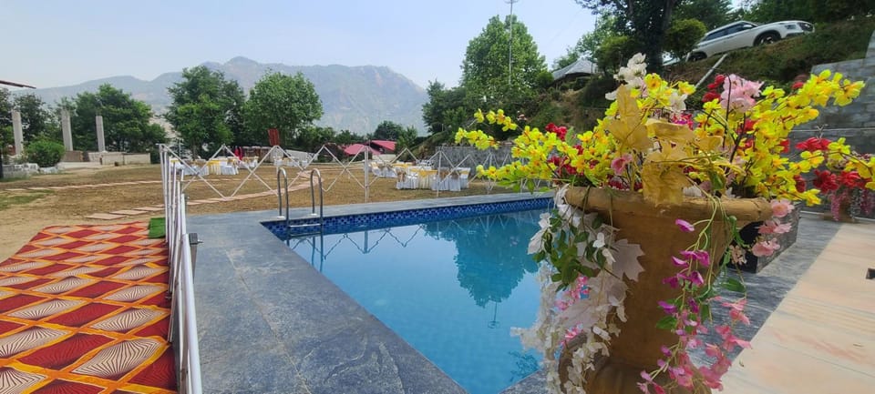 Vatika Resorts Cottages Resort in Shimla