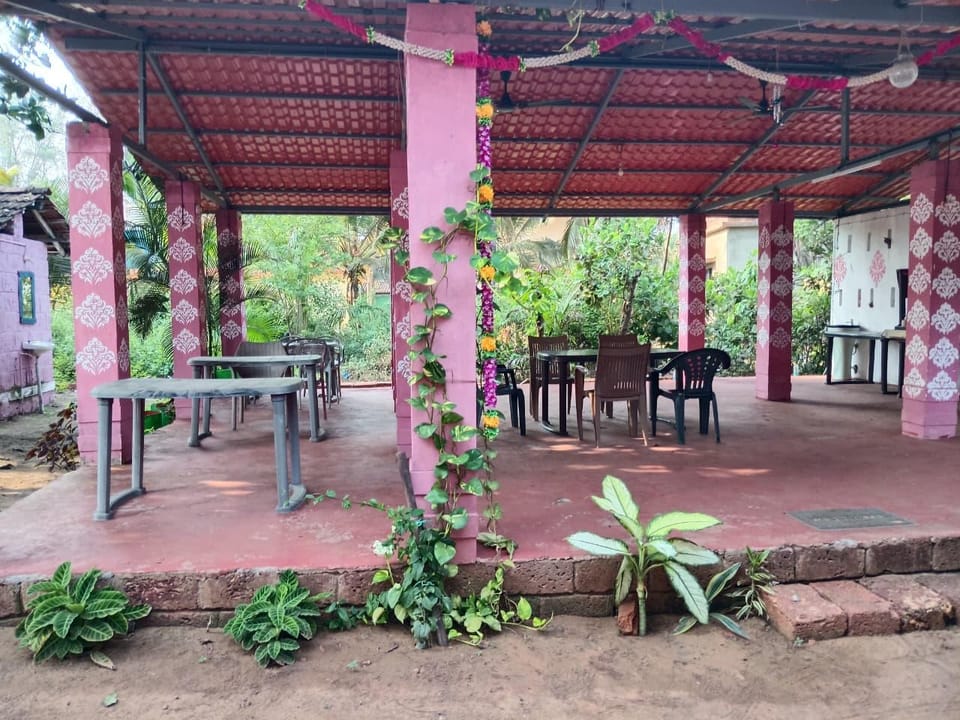 THE RED STONES RESORT Resort in Maharashtra