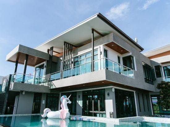 Sky Beach Pool Villa Chanthaburi 1 Hotel in Thailand