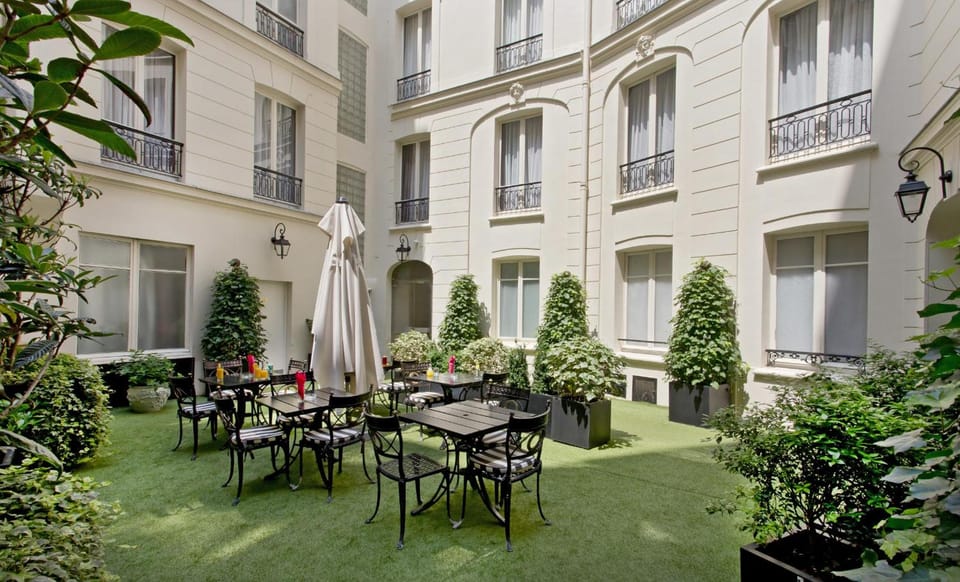 Elysees Union Hotel in Paris