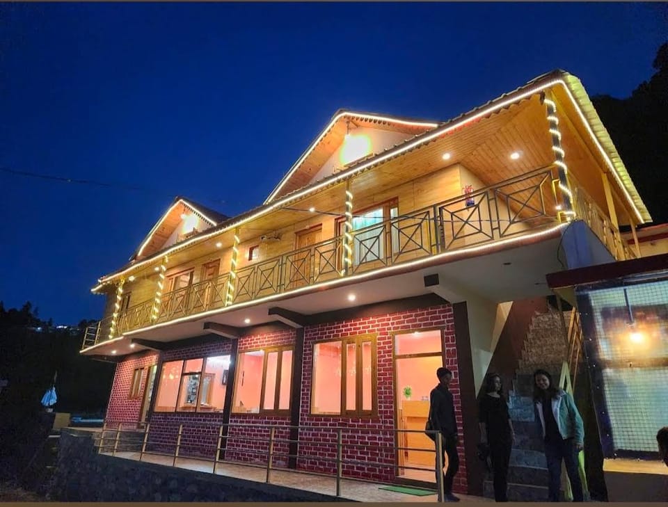 Valley view cottage and resturant  Hotel in Uttarakhand