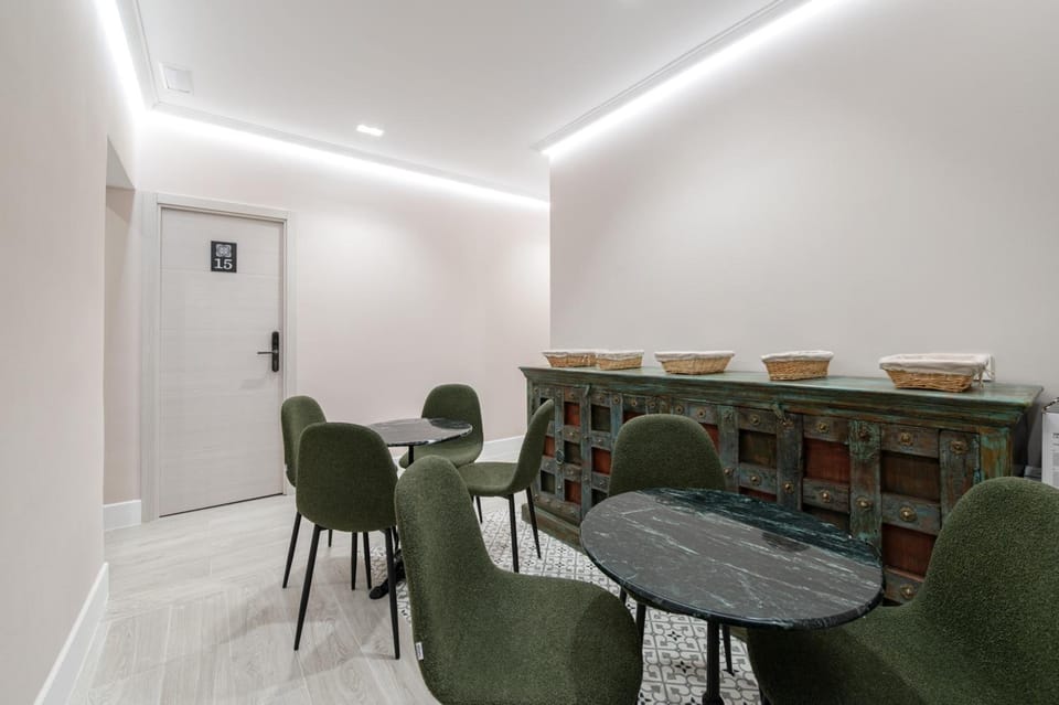 Rosales Suites Hotel in Centro