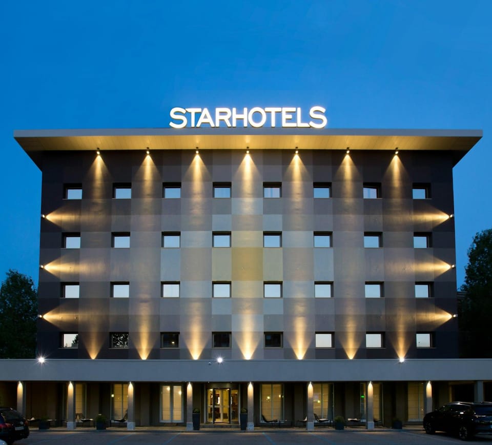 Starhotels Tourist Hotel in Milan
