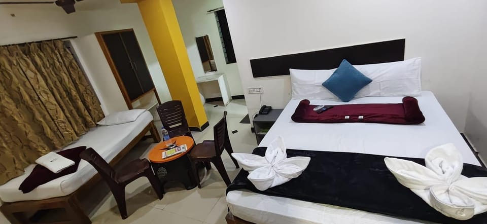 Sai grand lodge Hotel in Karnataka