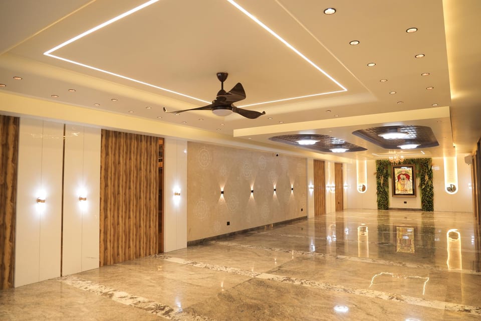Hotel Baba Palace  Hotel in Uttar Pradesh