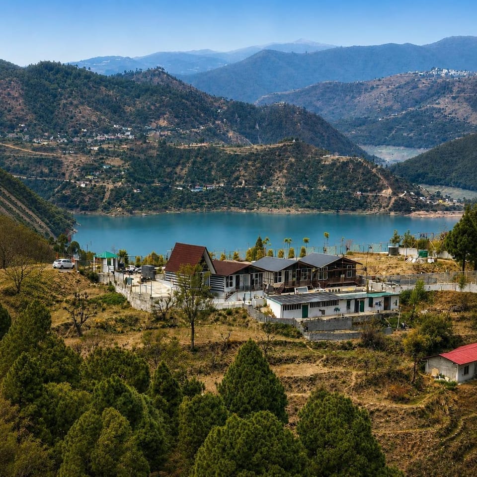 Tehri Lakeview Sunrise Cottages Resort in Uttarakhand
