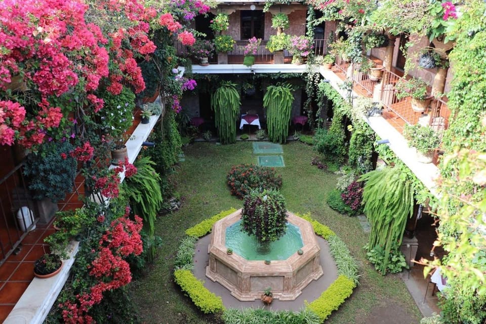 Hotel Genessis Hotel in Antigua Guatemala