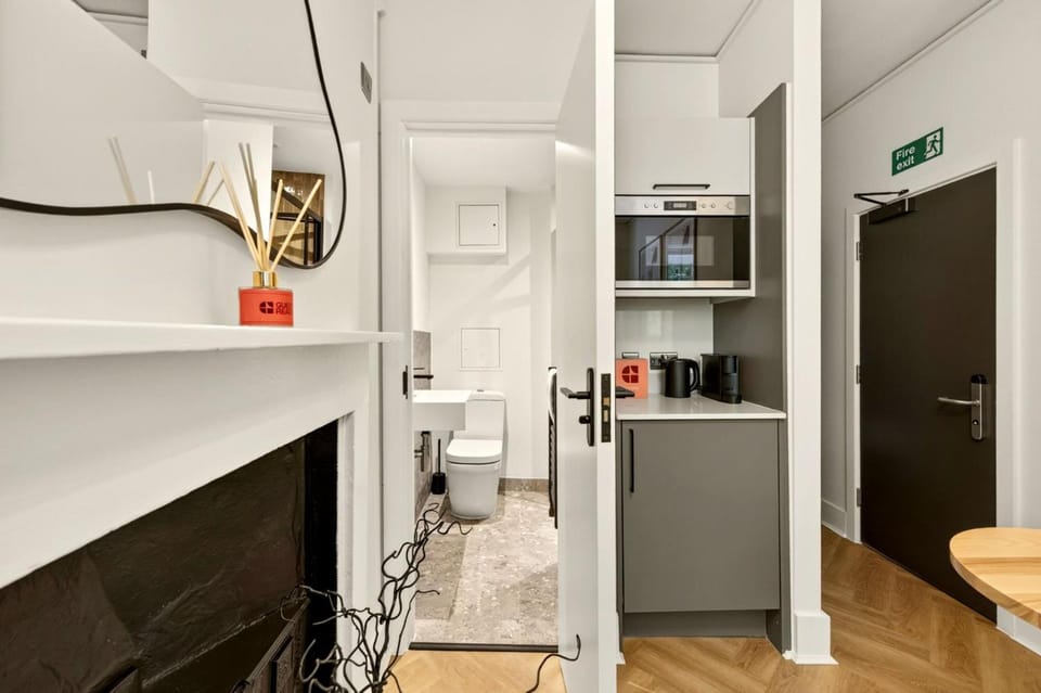 GuestReady - The Crescent Hotel in London Borough of Islington