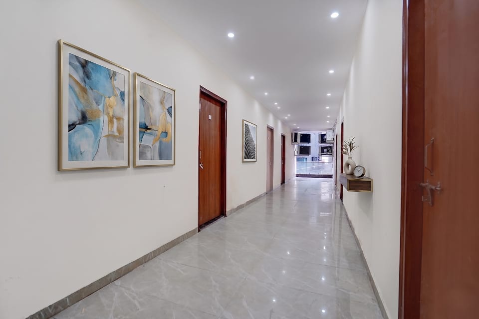 FabHotel RV Hotel in Noida
