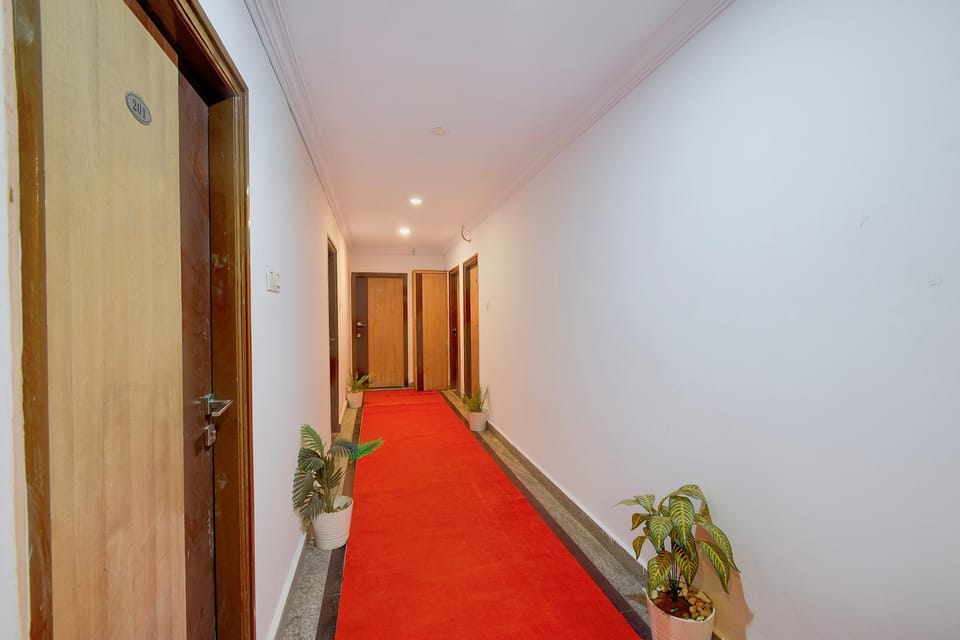 FabHotel Prestige Lake Ridge - Nr Durgam Cheruvu Lake Front Park Hotel in Hyderabad