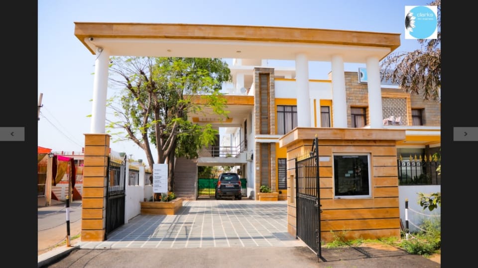 Hotel Park Regency Bharatpur Hotel in Uttar Pradesh