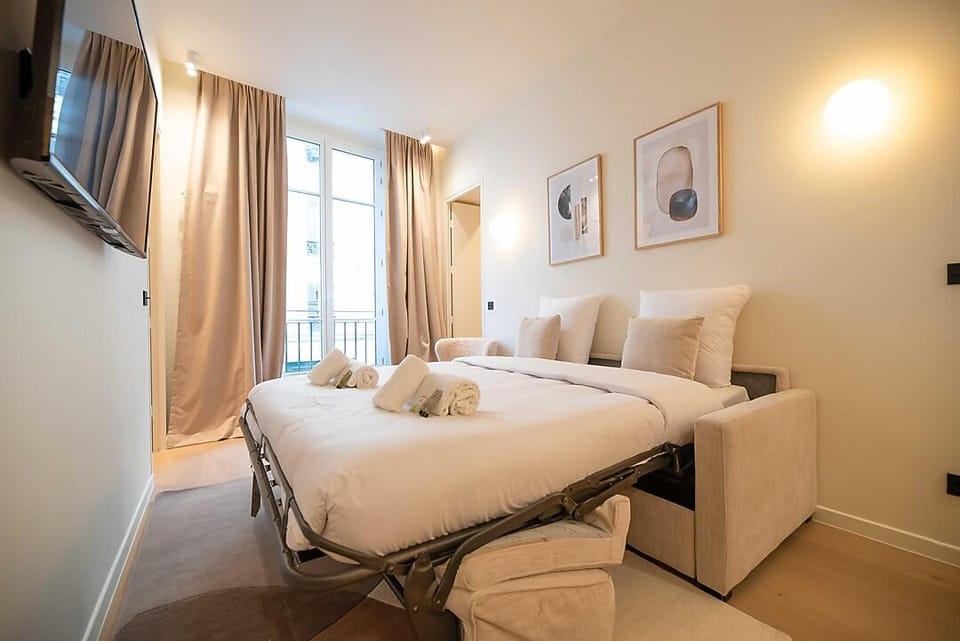 Elegant Apt With AC - 2br-6p -palais Garnier Hotel in Paris