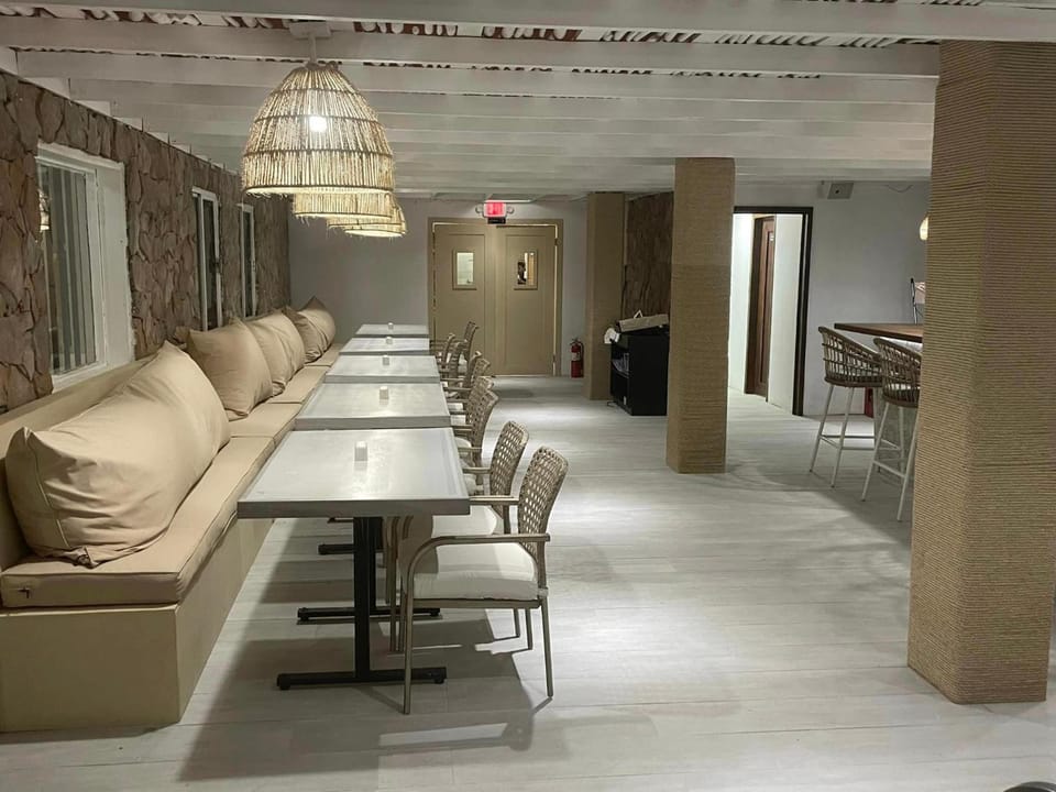 Hotel Spindrift & Golf Cart Rental Hotel in San Pedro