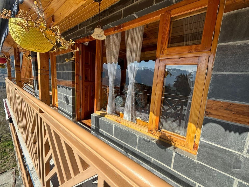 Cafe Saffron Sips & Stays Hotel in Himachal Pradesh
