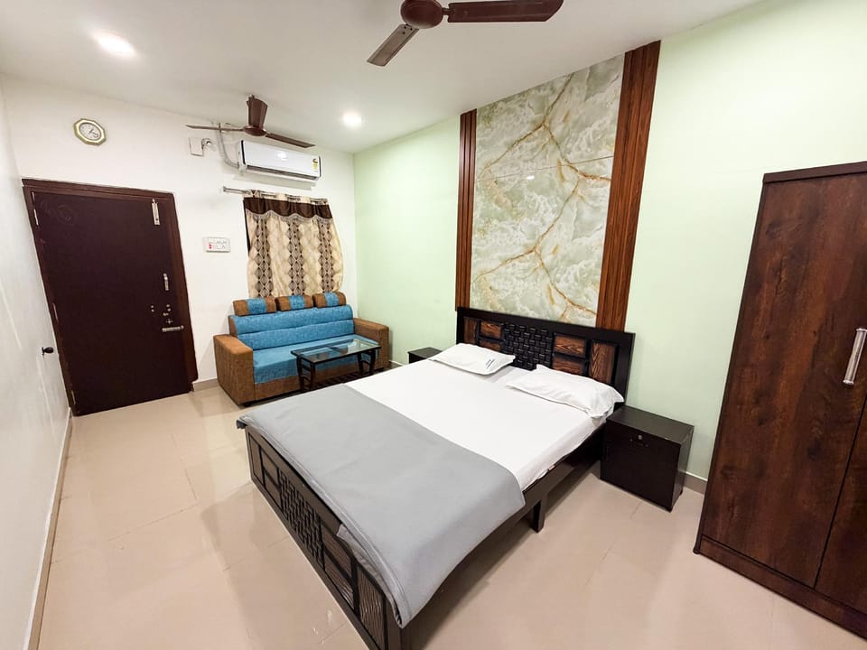 SRI ARC RESIDENCY A/C Hotel in Tamil Nadu