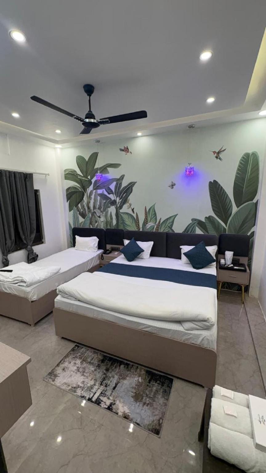 Hotel Shri Radhe Radhe Ayodhya Hotel in Uttar Pradesh