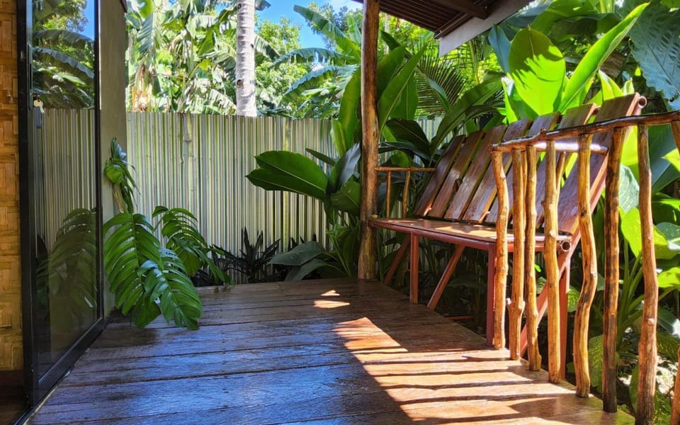 Aventura Cottages Hostel in Siquijor