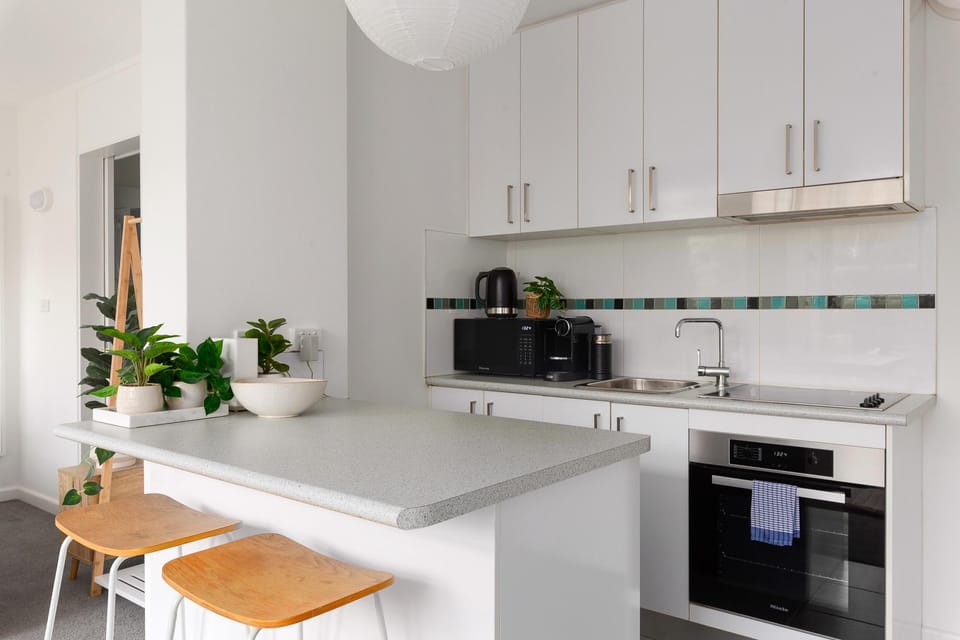 Private Leafy Apartment Walk to Sydney Harbour Hotel in Sydney