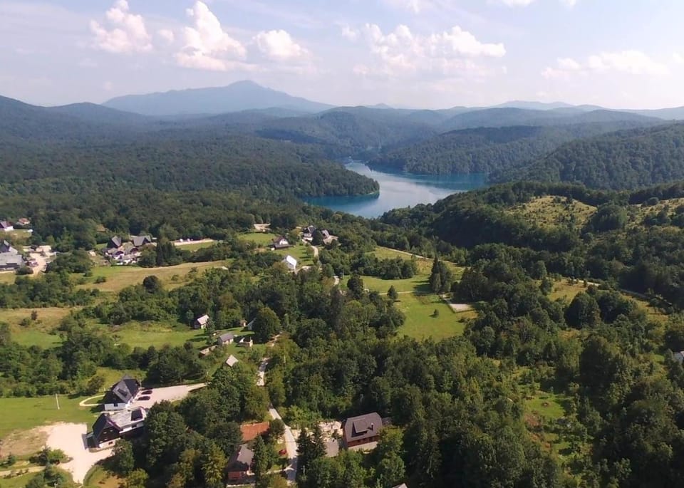 Yeti Cabin Hotel in Plitvice Lakes Park
