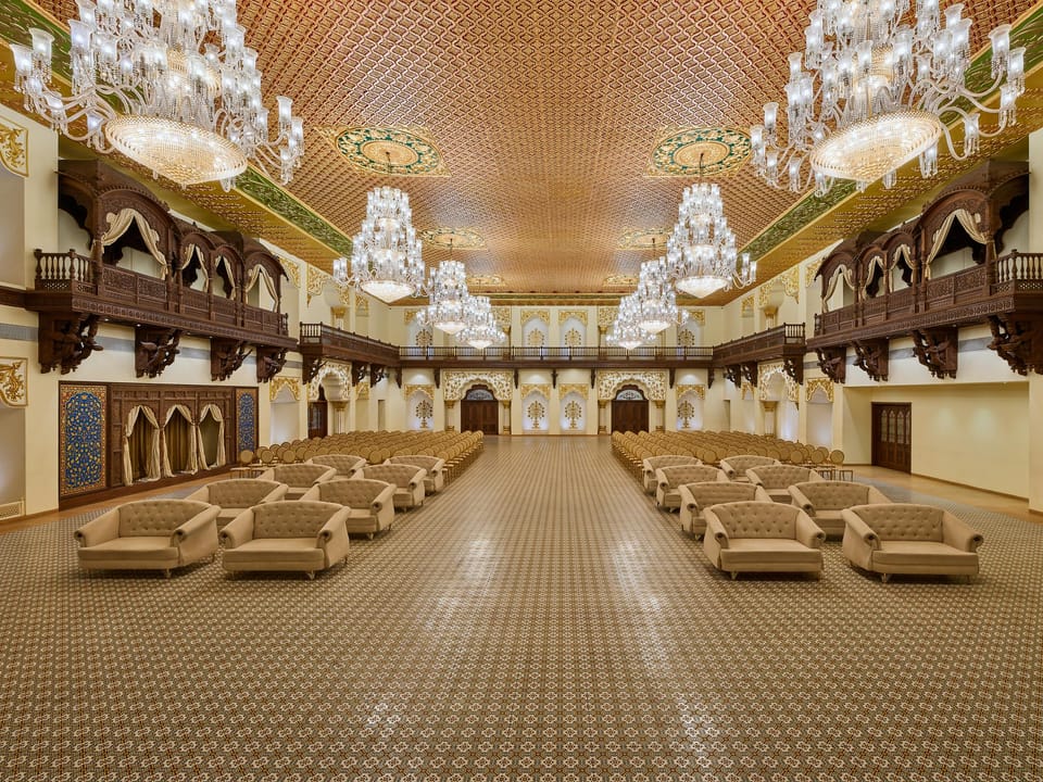 Banquet hall