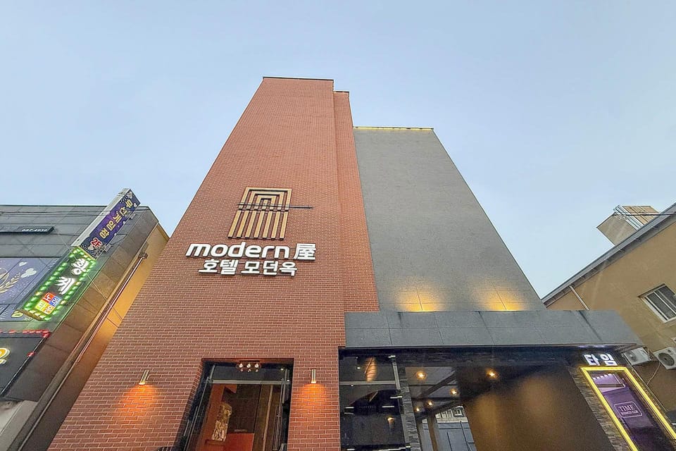 Yeosu Modern Ok Hotel Motel in South Korea