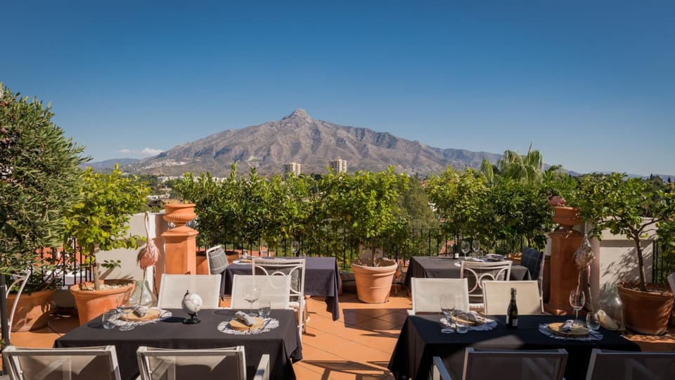 Molo Luxury Suites Puerto Banus Hotel in Marbella
