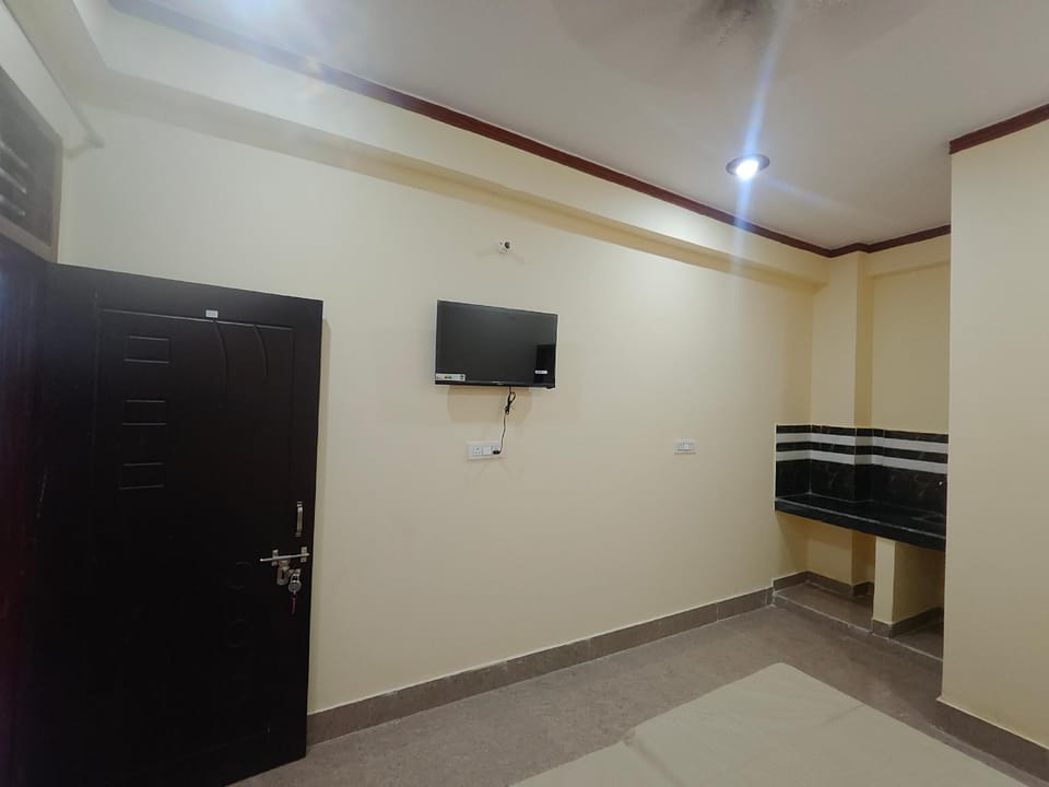 Shree ji Shanti Sadan  Hotel in Uttarakhand