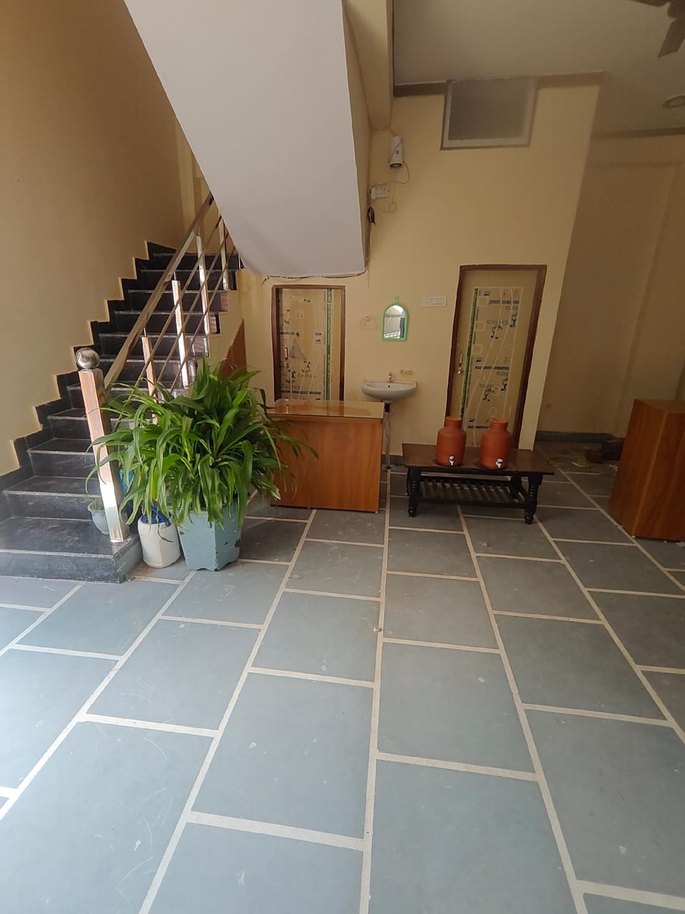 Shree ji Shanti Sadan  Hotel in Uttarakhand