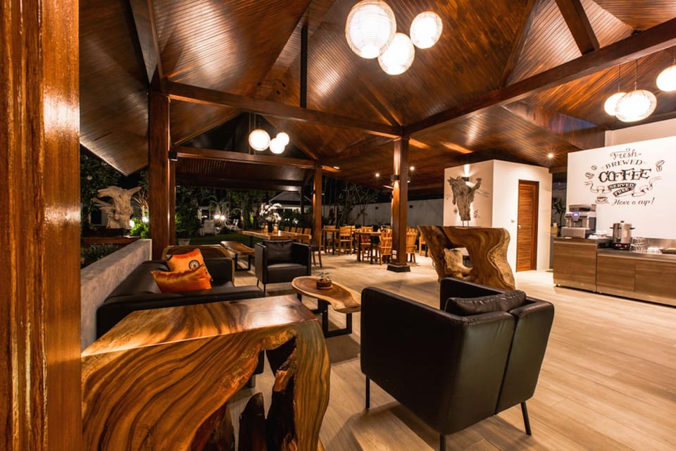 Phuket Airport Hotel Resort in Mai Khao