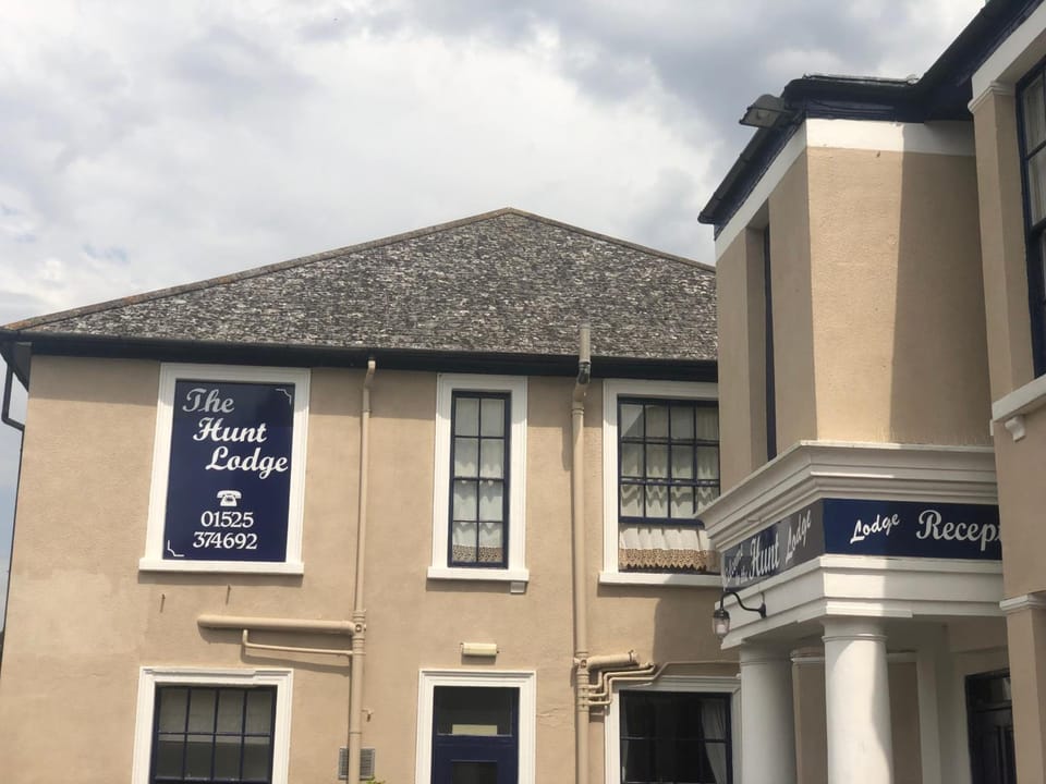The Hunt Lodge Hotel in Leighton Buzzard