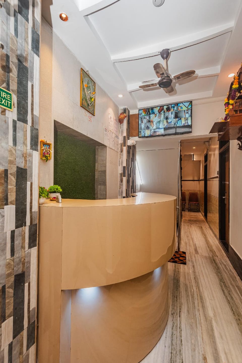 Hotel Travellers Inn Fort Hotel in Mumbai
