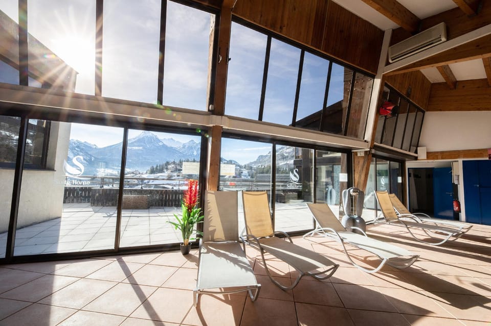 Hotel Suite-Home Serre-Chevalier - Briancon Hotel in Briançon