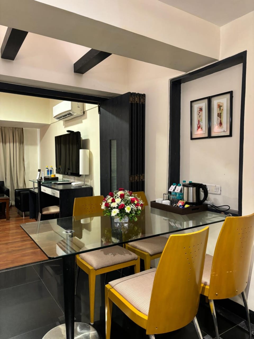 Ramee Guestline Hotel Khar, Mumbai Hotel in Mumbai