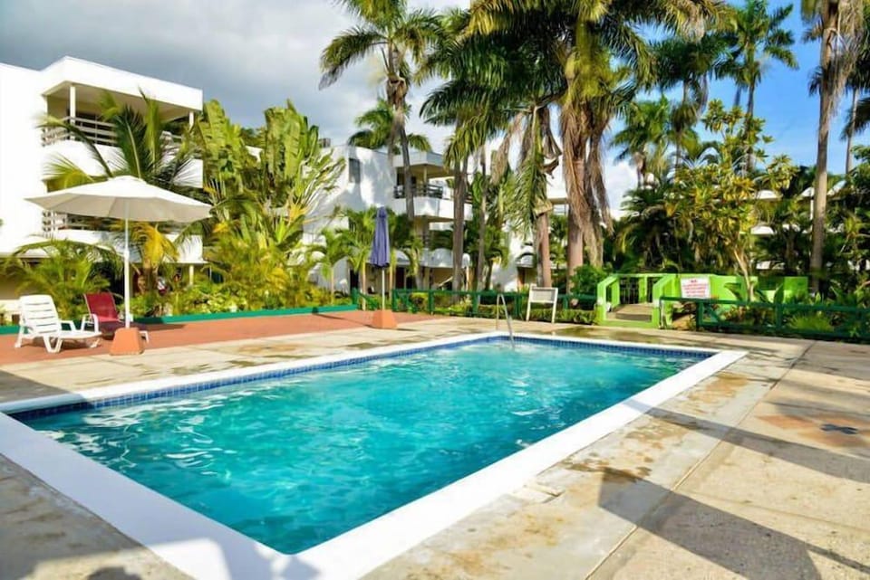 Negril Beach Club Condos Apartment hotel in Negril