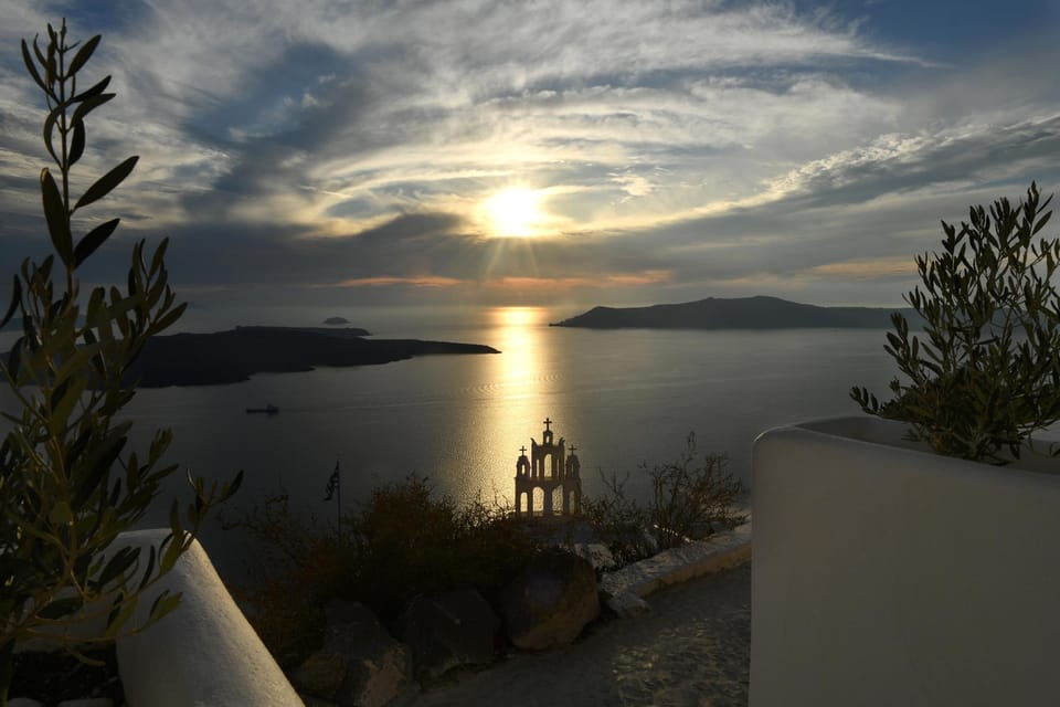 Exclusive Suites Apartment hotel in Thera