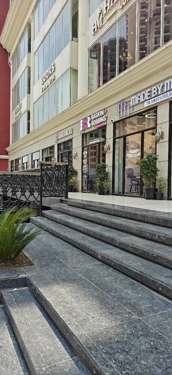Silver petals Apartment hotel in Haryana