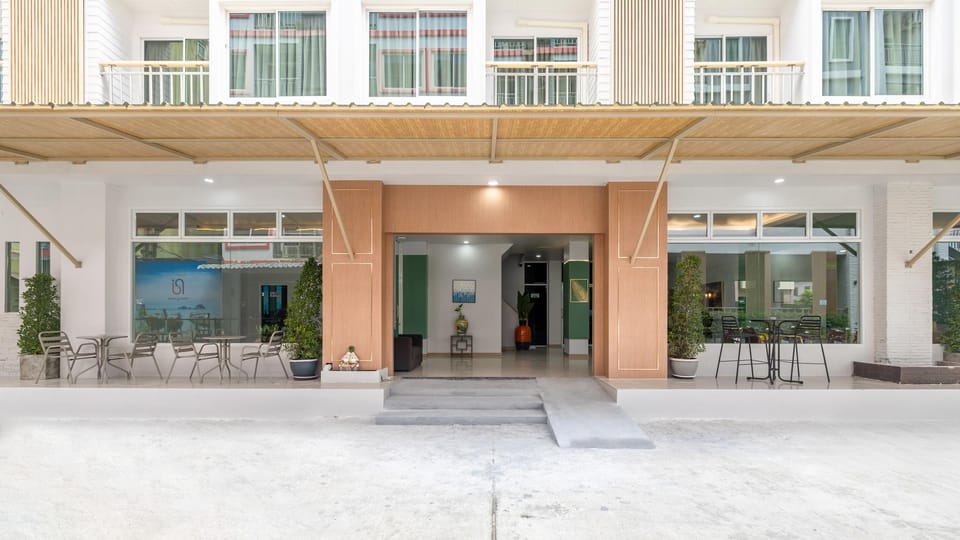 Azizi Boutique Hotel Hotel in Patong