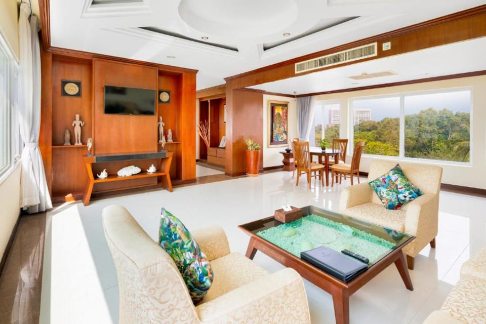 Independence Hotel Resort & Spa Hotel in Sihanoukville