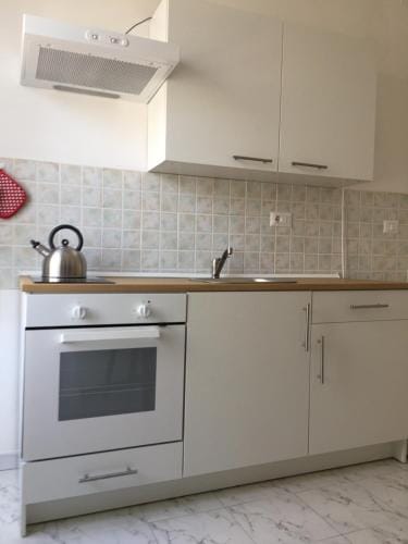 Castellaneta Short Term -Low cost Hotel in Province of Taranto